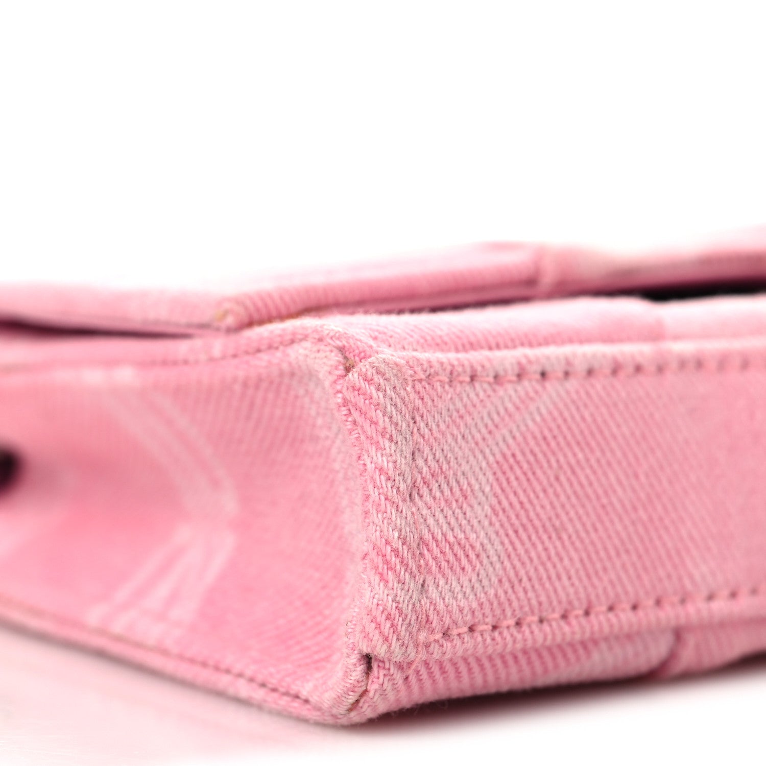 Denim XS Hourglass Wallet On Chain Pink