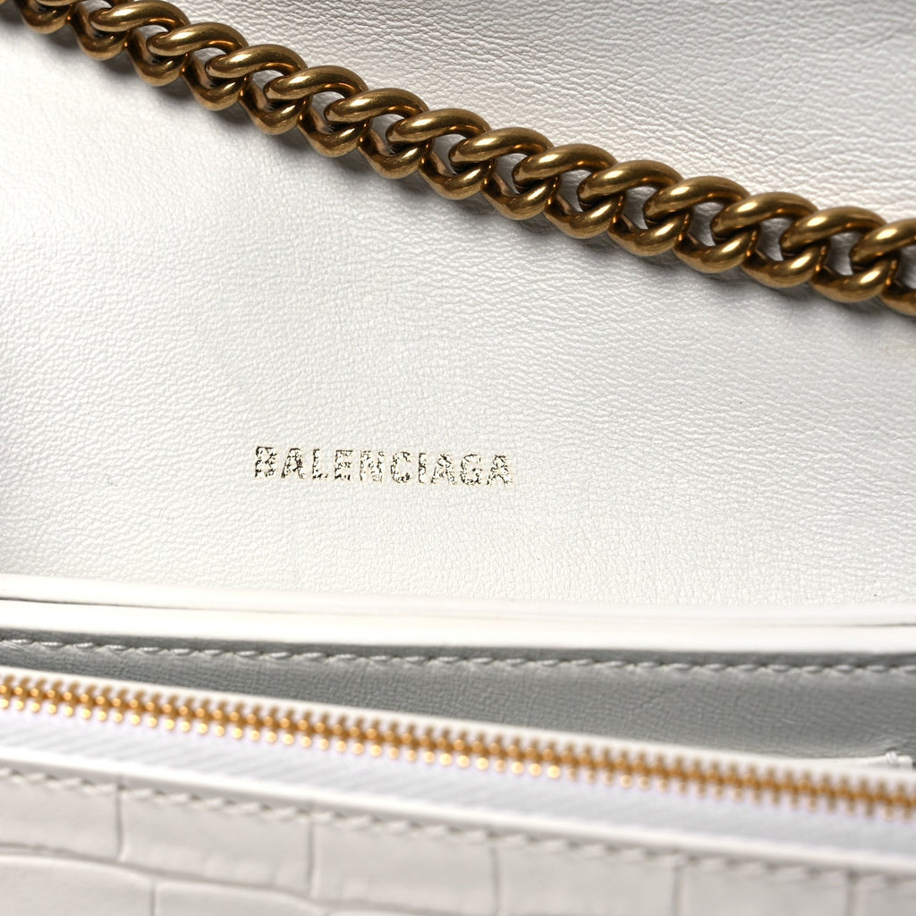 Calfskin Crocodile Embossed Small Crush Chain Bag White