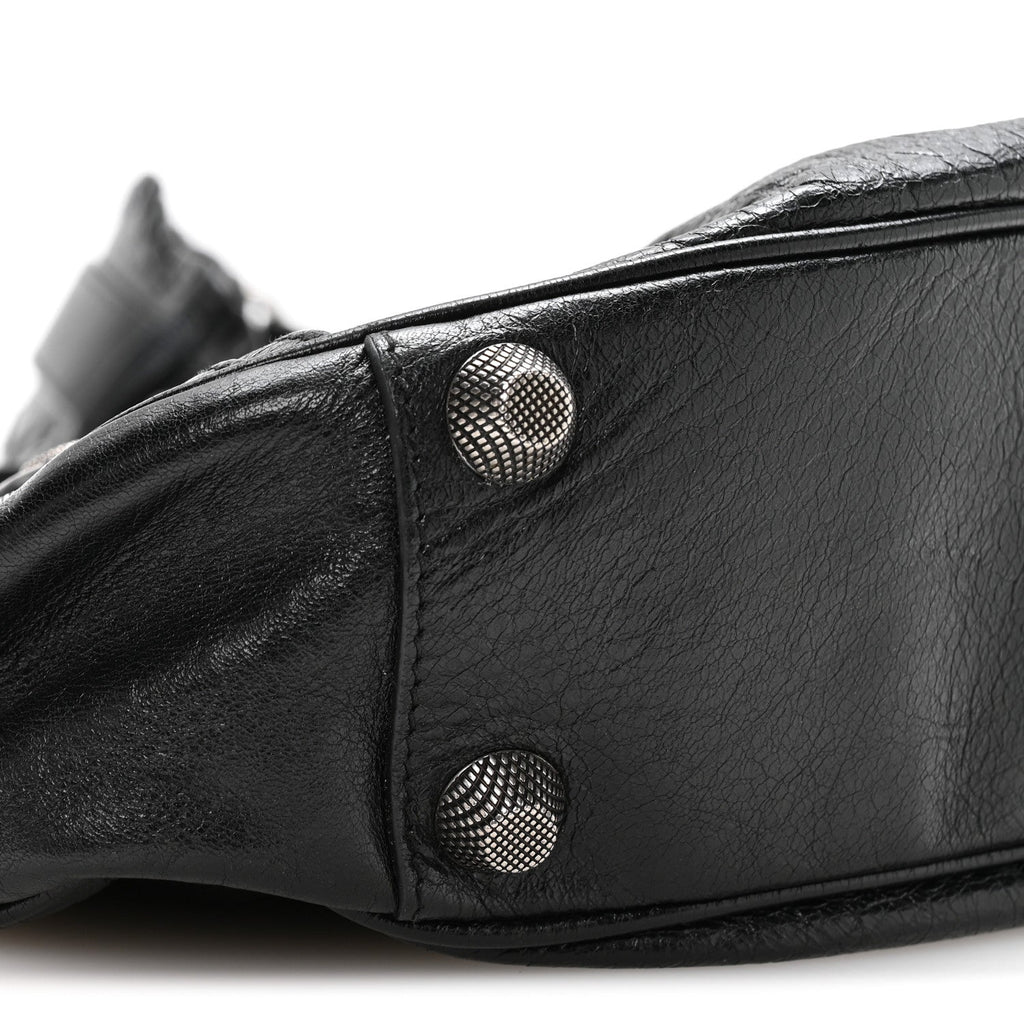 Agneau Arena Small Le Cagole Shoulder Bag Black