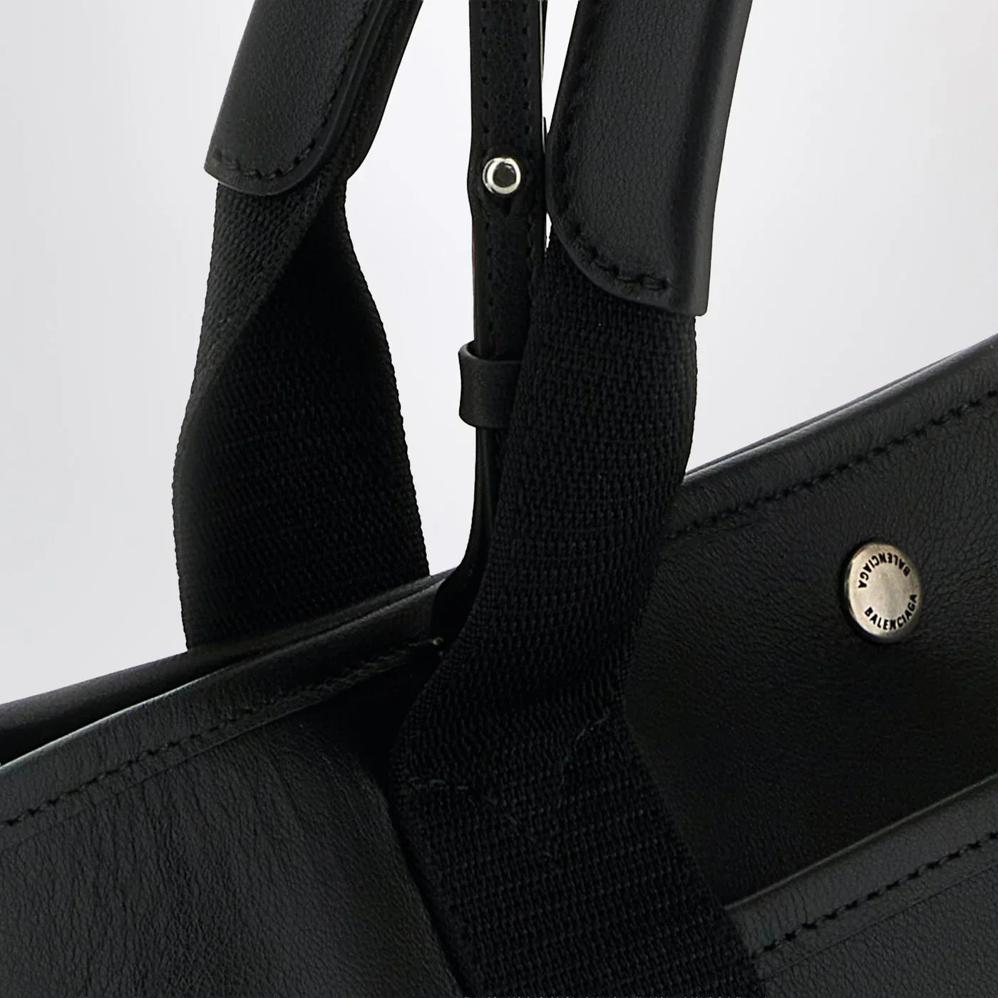 Balenciaga - Biarritz shopping bag in black leather