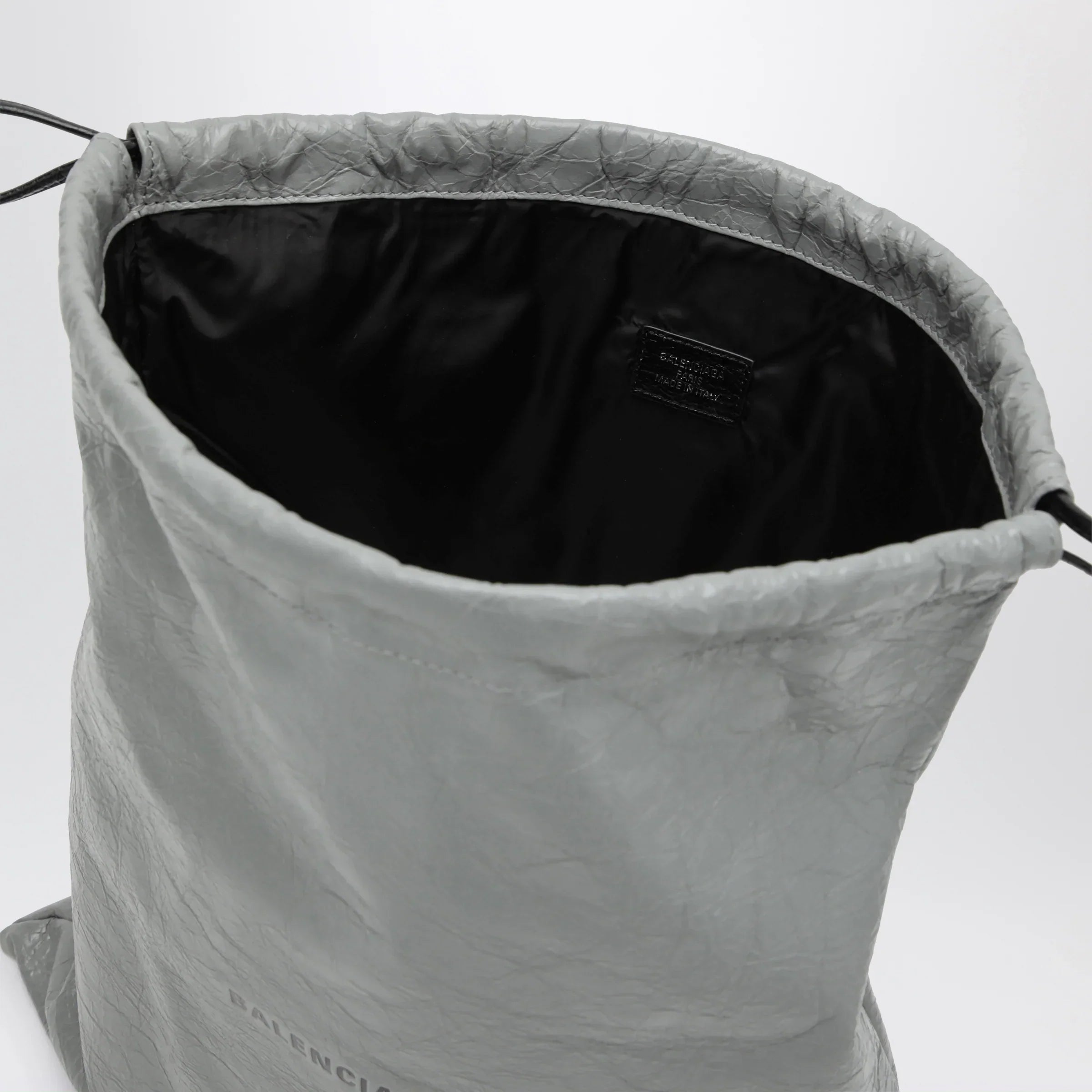 Balenciaga - La Pochette dust bag shopper in Arena lambskin grey