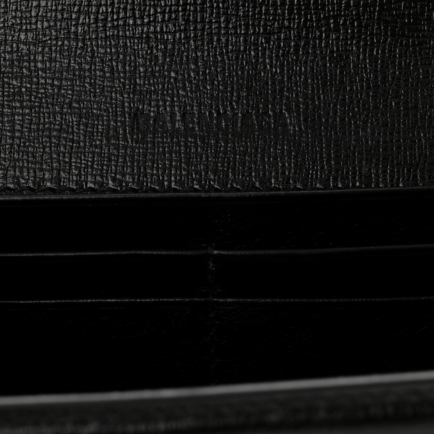 Calfskin Stripe Embossed Gossip Chain Bag XS Black