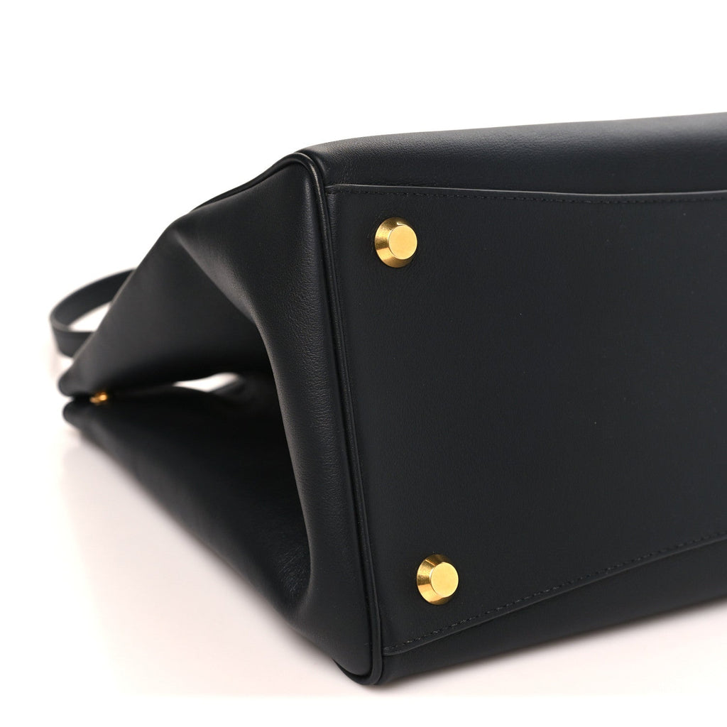 Smooth Calfskin Hampton Carry All Bag Black