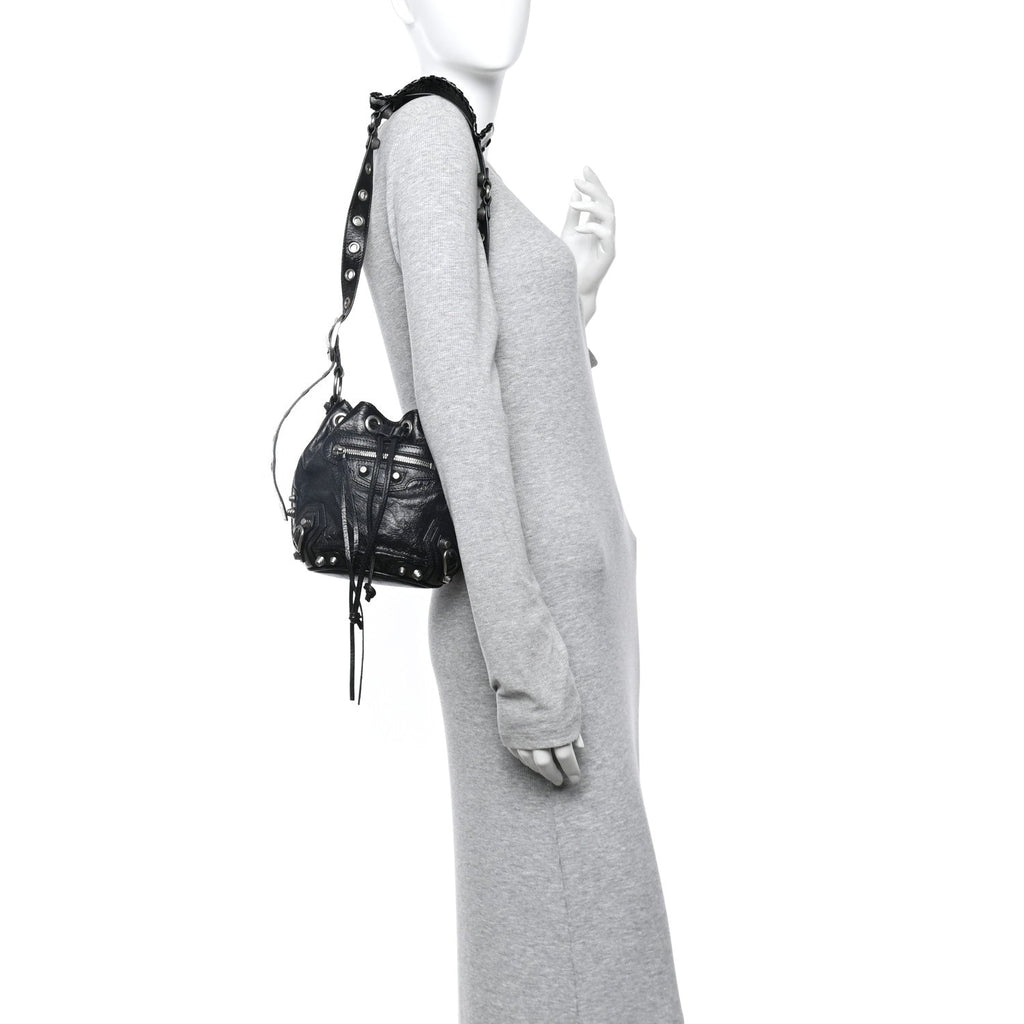 Agneau Arena Le Cagole Bucket Bag XS Black